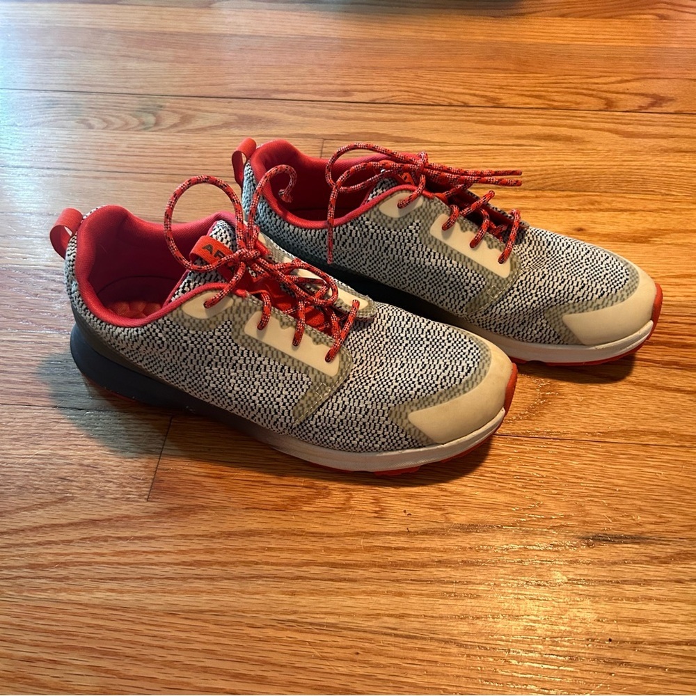 Ariat Fuse Womens Red White Woven Athletic Sneakers 10019900 Size 8.5 B